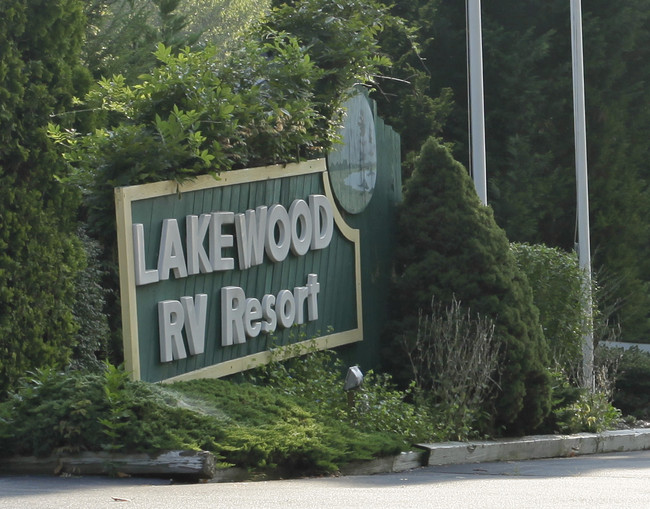 Lakewood RV Resort and Mobile Park in Flat Rock, NC - Building Photo - Building Photo