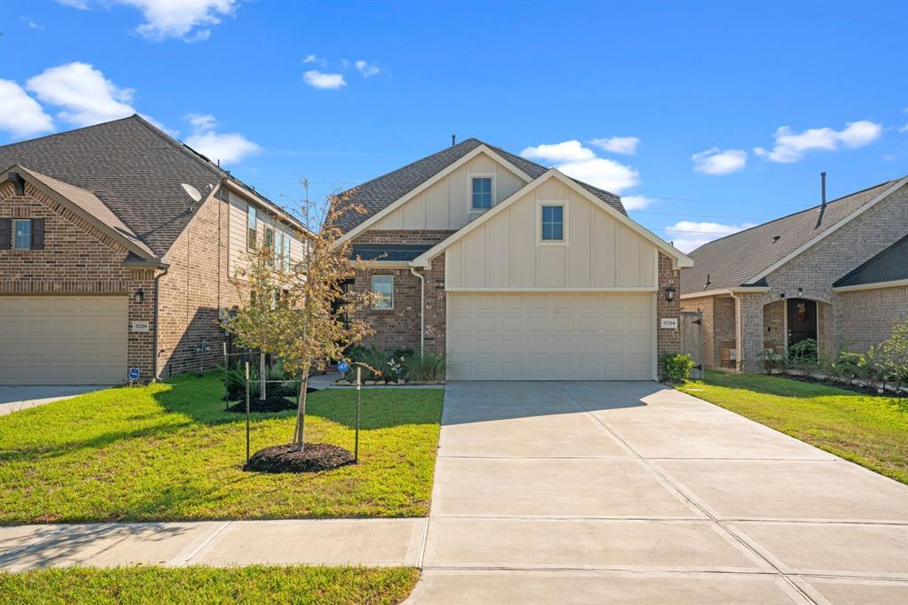 17214 Broadleaf Oak Dr in Hockley, TX - Foto de edificio