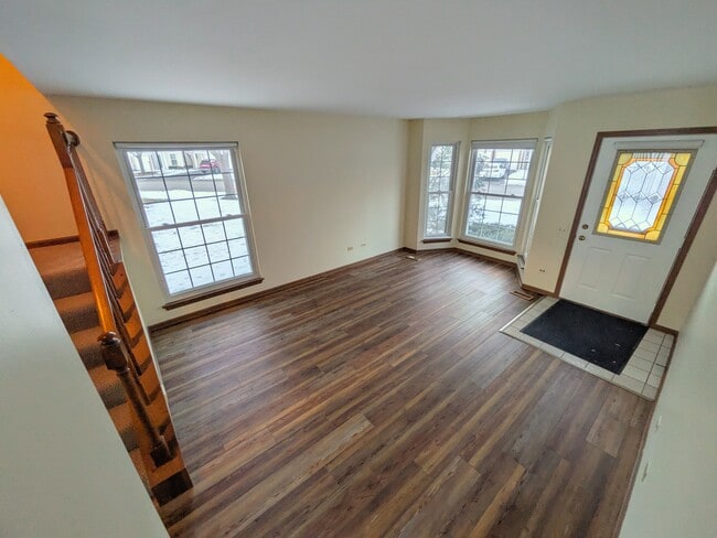 property at 28 N Oltendorf Rd