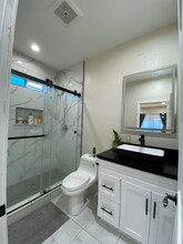 19154 S Della Ln in Garden Grove, CA - Building Photo - Building Photo