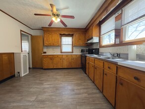 7 Whitney St, Unit #7 in Watertown, MA - Building Photo - Building Photo