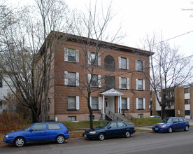 615 5th Ave SE in Minneapolis, MN - Building Photo - Building Photo