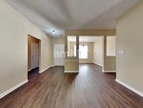 6039 Willomere Cir in Winston-Salem, NC - Foto de edificio - Building Photo