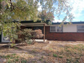 3322 S Mt Carmel Ave in Wichita, KS - Building Photo - Building Photo