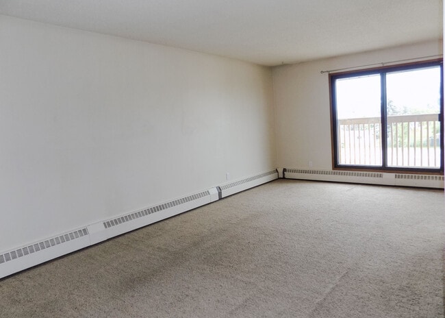 8111-8196 StreetBlock C in Grande Prairie, AB - Building Photo - Building Photo