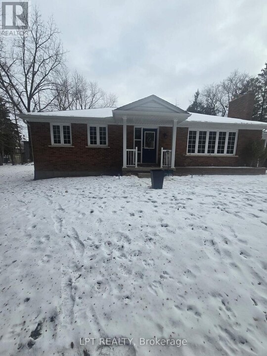 60 Norton Blvd in Caledon, ON - Building Photo