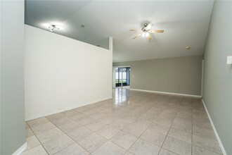 4636 Osceola Point Trail, Unit F08 in Kissimmee, FL - Building Photo - Building Photo