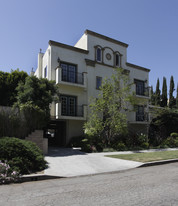 11048 La Maida St in North Hollywood, CA - Building Photo