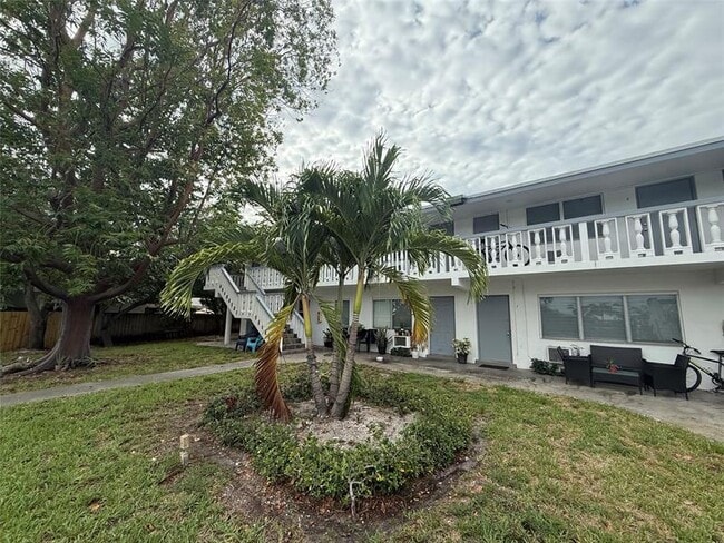 property at 700 SE 13th St