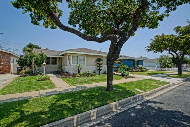 property at 5512 Wiseburn St