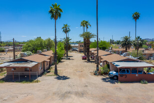 2 E Navajo Rd Apartamentos