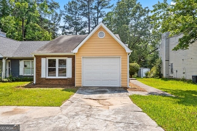 property at 7973 Woodlake Dr