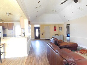 13203 US-59 in Kendleton, TX - Building Photo - Building Photo