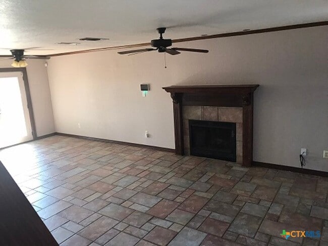 419 Tomahawk Dr in Harker Heights, TX - Building Photo - Building Photo