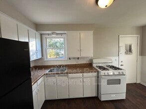 4027 Gary Ave in Lorain, OH - Building Photo - Building Photo