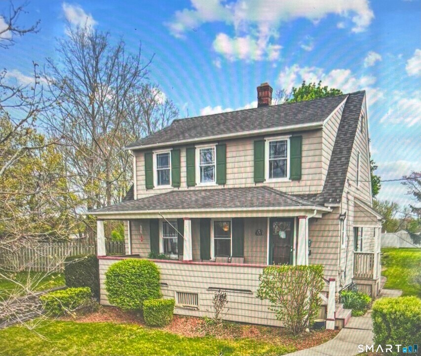 324 Curtis St in Meriden, CT - Building Photo