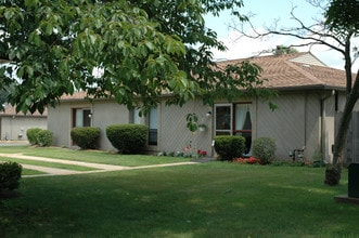 Nye Park Apartments in Painesville, OH - Building Photo - Building Photo