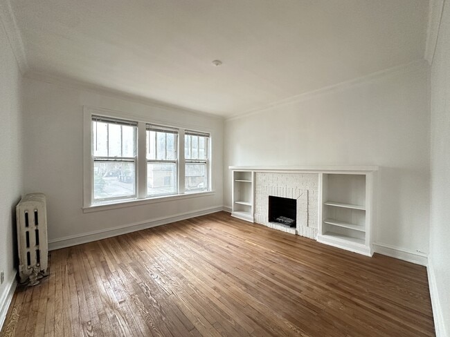 1917 W Winnemac Ave, Unit A05C in Chicago, IL - Foto de edificio - Building Photo