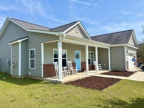 174 Moonstone Ct in Jacksonville, NC - Building Photo - Building Photo