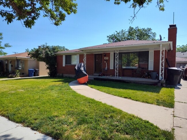 3215 Jean St in Magna, UT - Building Photo - Building Photo