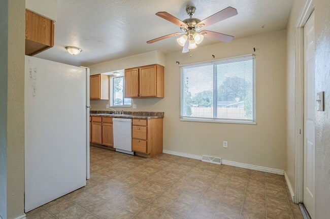 553 Princess St in Grand Junction, CO - Building Photo - Building Photo