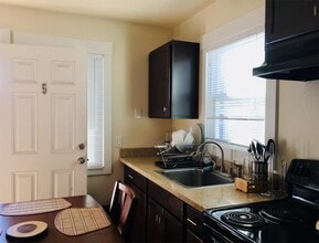 4550 Lakeshore Blvd in Lakeport, CA - Building Photo - Building Photo