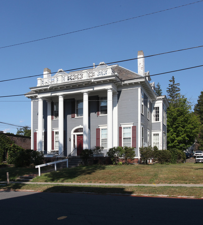 29 Franklin St in Greenfield, MA - Building Photo