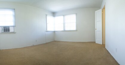 3305 Lowry Rd, Unit 3305 in Los Angeles, CA - Building Photo - Building Photo