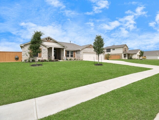 property at 395 Hunter Rnch Wy