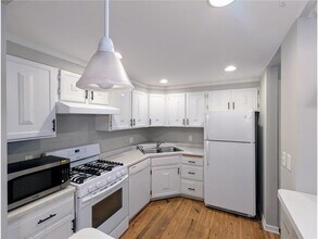 6710 Vernon Ave S-Unit -415 in Minneapolis, MN - Building Photo - Building Photo