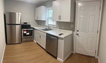 522 Maxwell Ave in Greenwood, SC - Building Photo - Building Photo