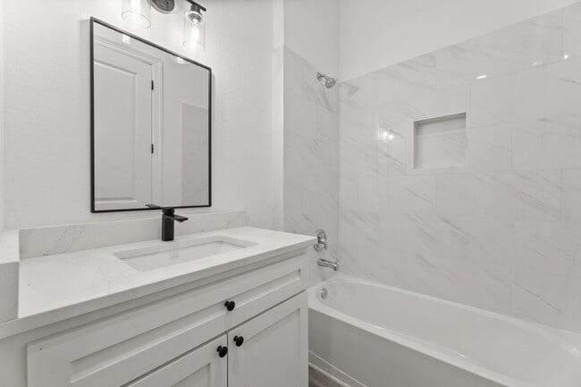 property at 256 Capetown Way