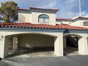 8455 W Sahara Ave in Las Vegas, NV - Building Photo - Building Photo