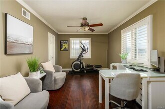 1741 Tustin Ave in Costa Mesa, CA - Building Photo - Building Photo