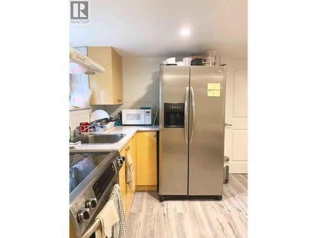 property at 5669 Crown St