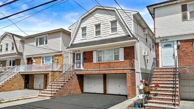 64 Isabella Ave in Bayonne, NJ - Building Photo - Building Photo