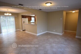 113 Woodfield Ct in Sanford, FL - Foto de edificio - Building Photo