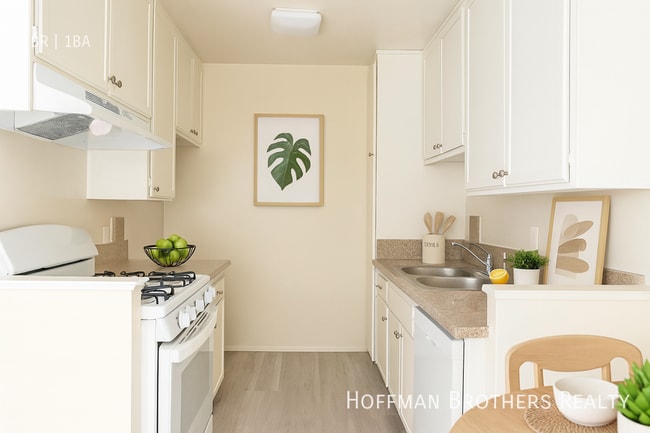 3648 Westwood Blvd in Los Angeles, CA - Foto de edificio - Building Photo