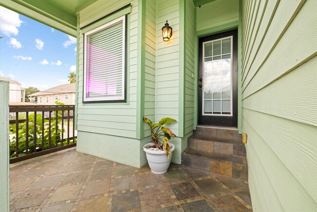 7308 Magnolia Blossom in Galveston, TX - Building Photo - Building Photo