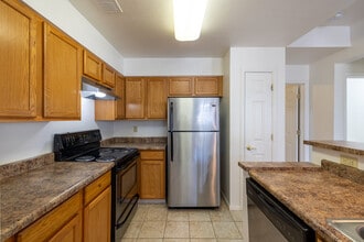 Huntington Ridge Apartments in Denver, CO - Foto de edificio - Interior Photo