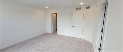 10374 Glacier Ln N in Maple Grove, MN - Building Photo - Building Photo