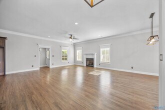 17050 Stonegate Dr in Athens, AL - Building Photo - Building Photo