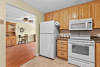 1321 Worcester Rd in Framingham, MA - Building Photo - Building Photo