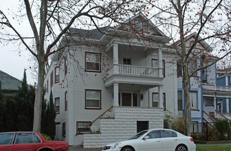 1221 F St in Sacramento, CA - Building Photo - Building Photo