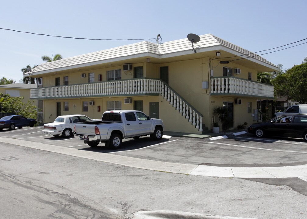 Frank Russo Apartments in North Miami, FL - Building Photo