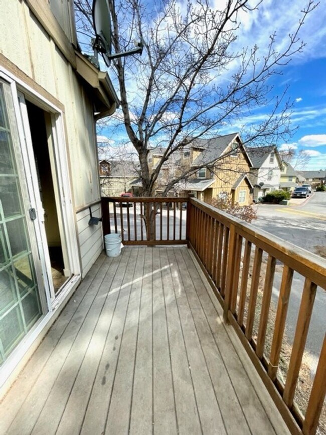 1743 NE Lotus Dr in Bend, OR - Building Photo - Building Photo