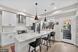 146 U St NE in Washington, DC - Building Photo - Building Photo