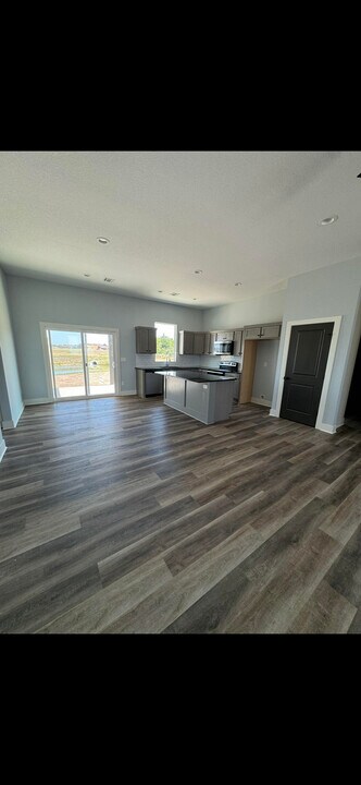 812 Trails End Ct in Goddard, KS - Building Photo