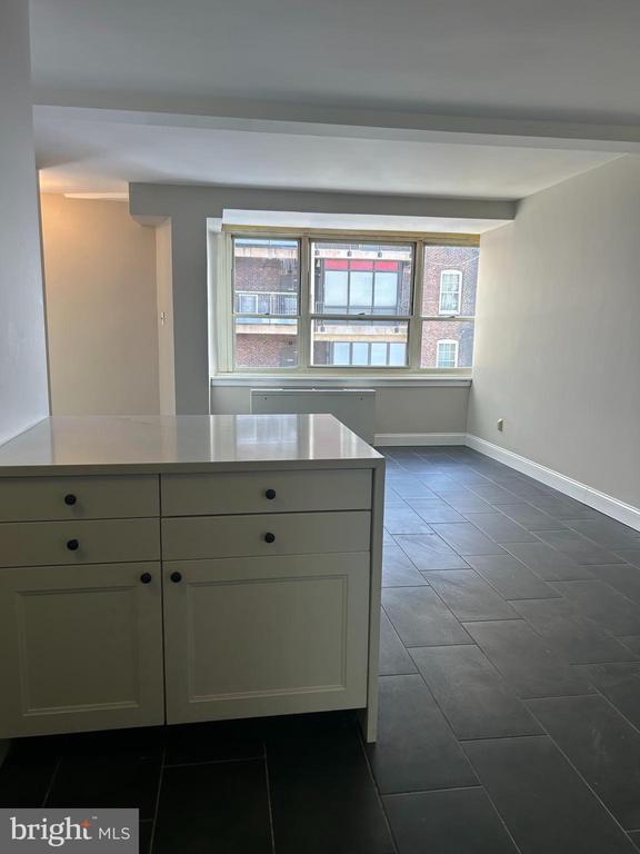 1810 Rittenhouse Square in Philadelphia, PA - Building Photo - Building Photo