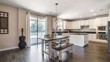 29398 Fall River Ln in Menifee, CA - Building Photo - Building Photo